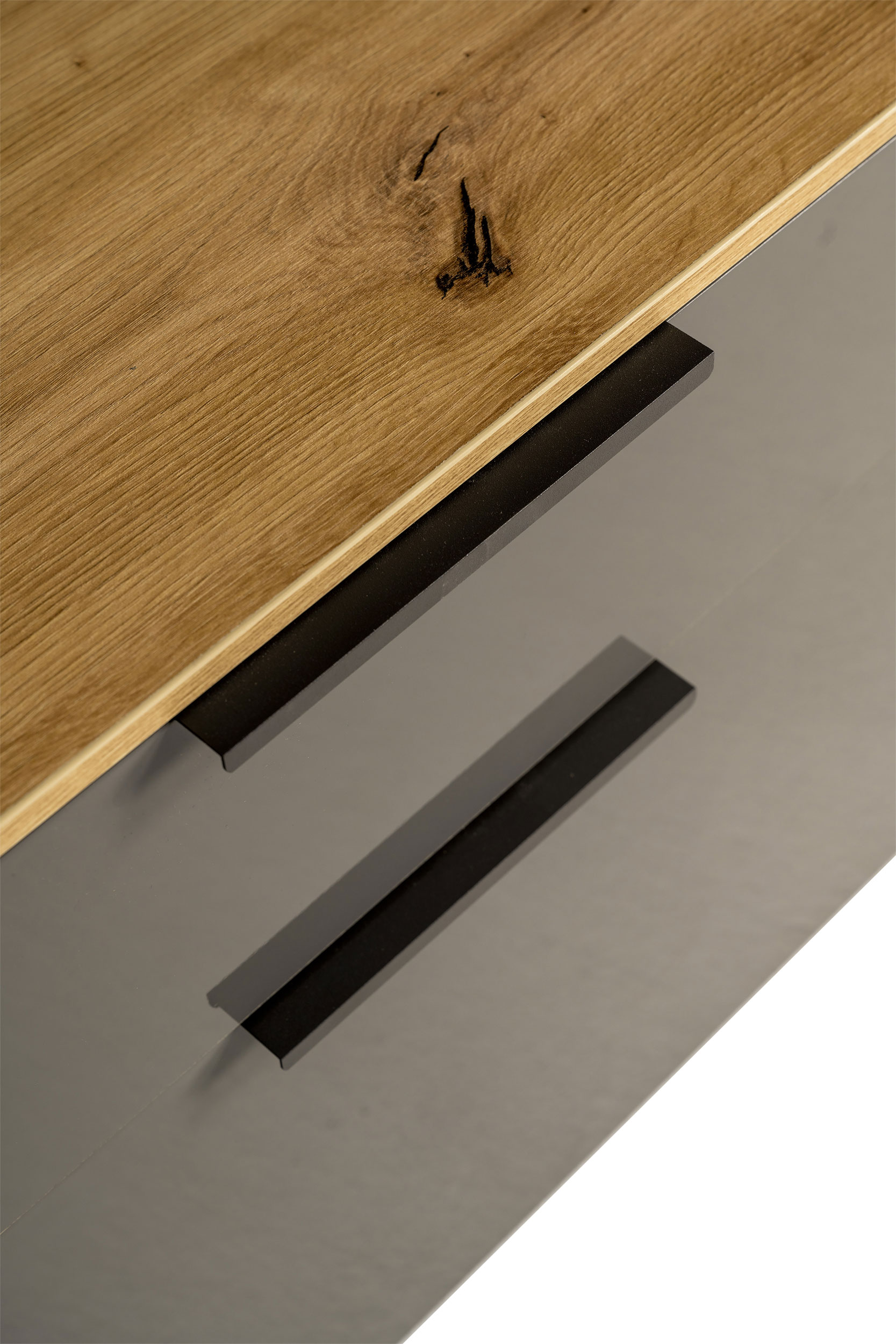 Sideboard image number 3