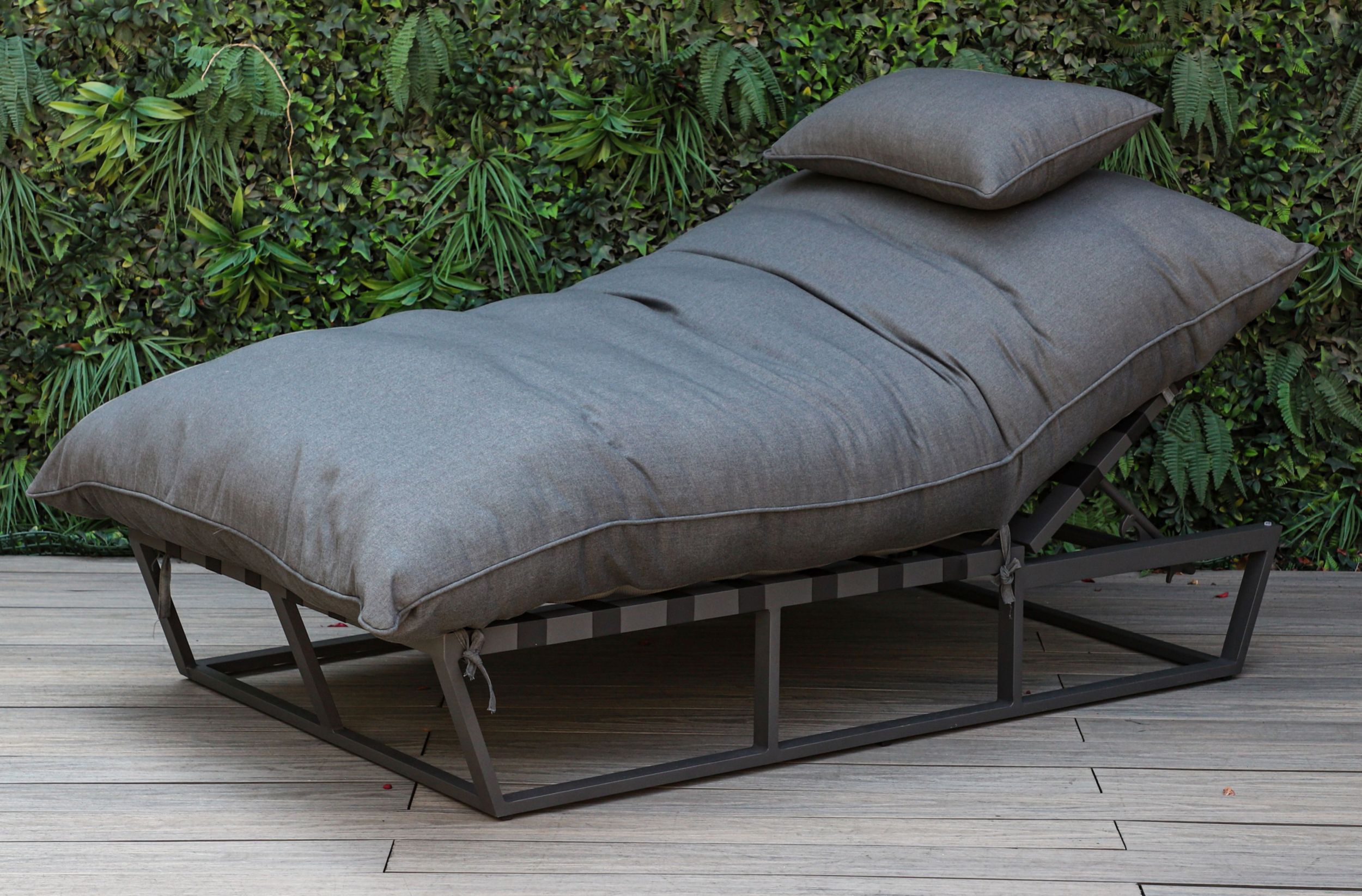 OUTDOOR Sonnenliege mit Cover image number 3