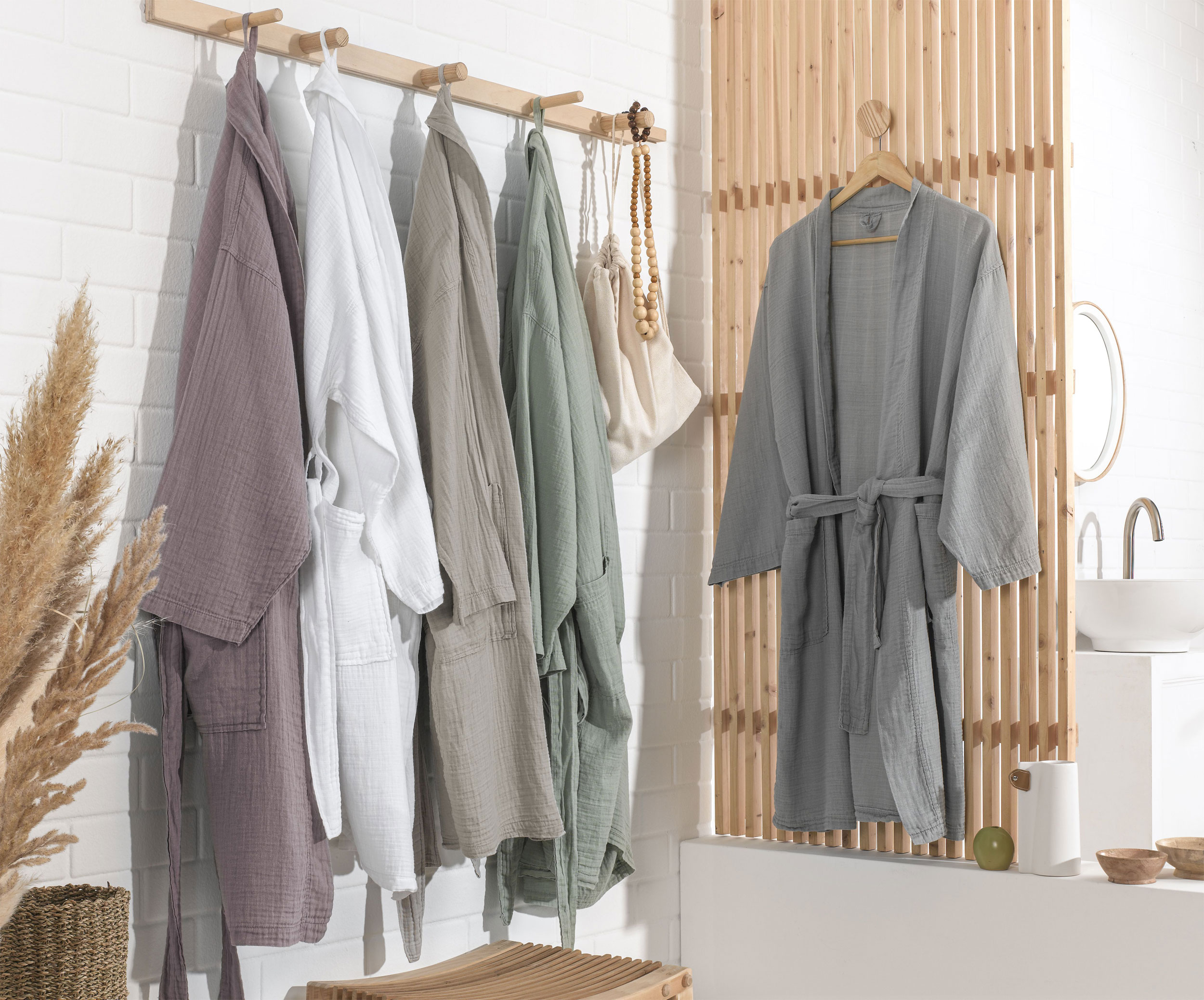 casa NOVA Leichter Musselin Bademantel image number 2