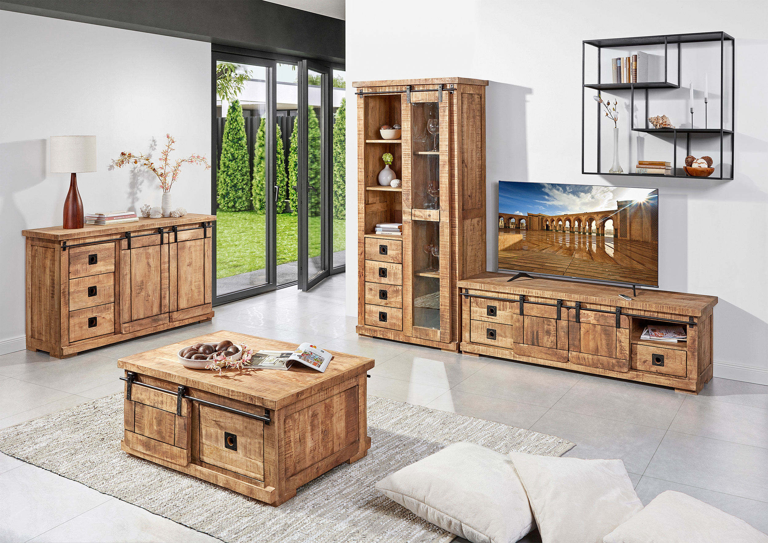 Sideboard image number 2