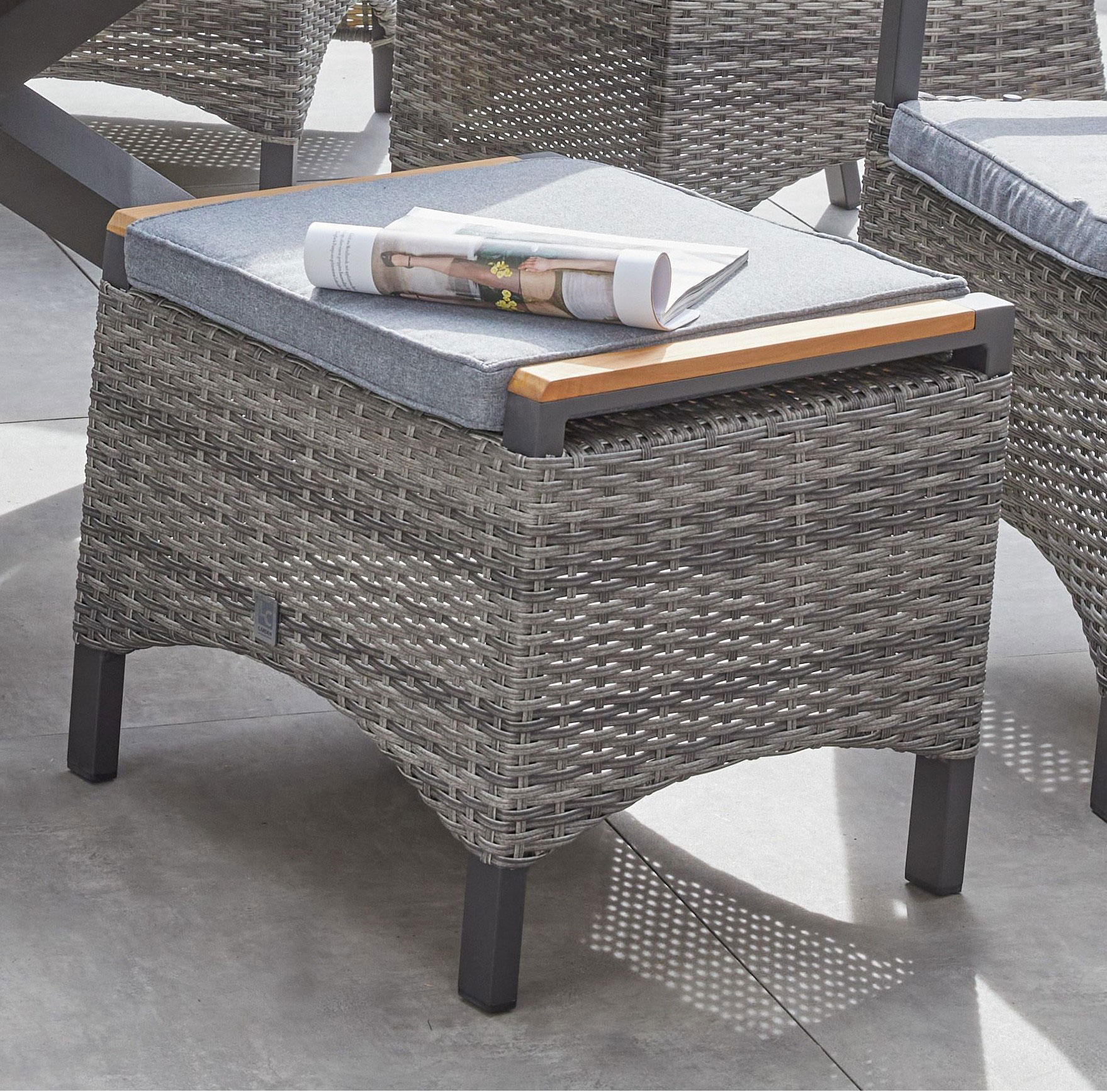 OUTDOOR Gartenhocker image number 2