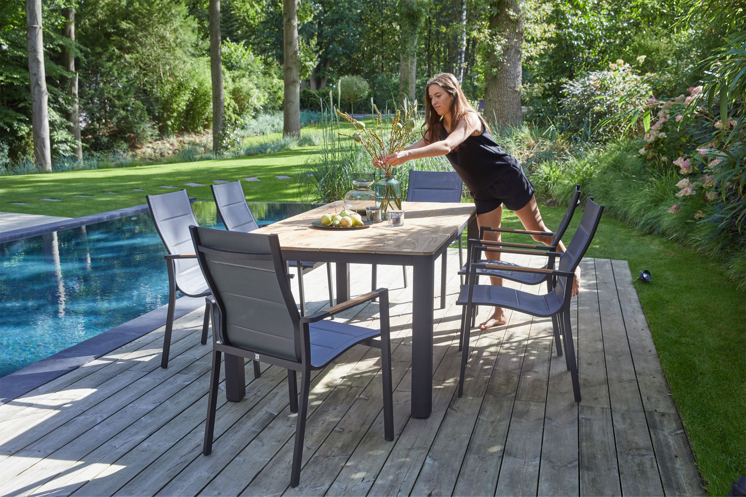 OUTDOOR Gartentisch Teak/Metall image number 3