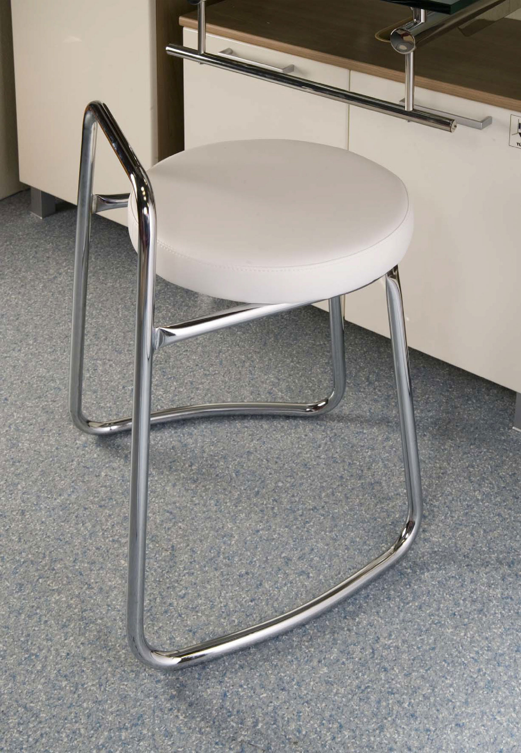 Badhocker image number 2