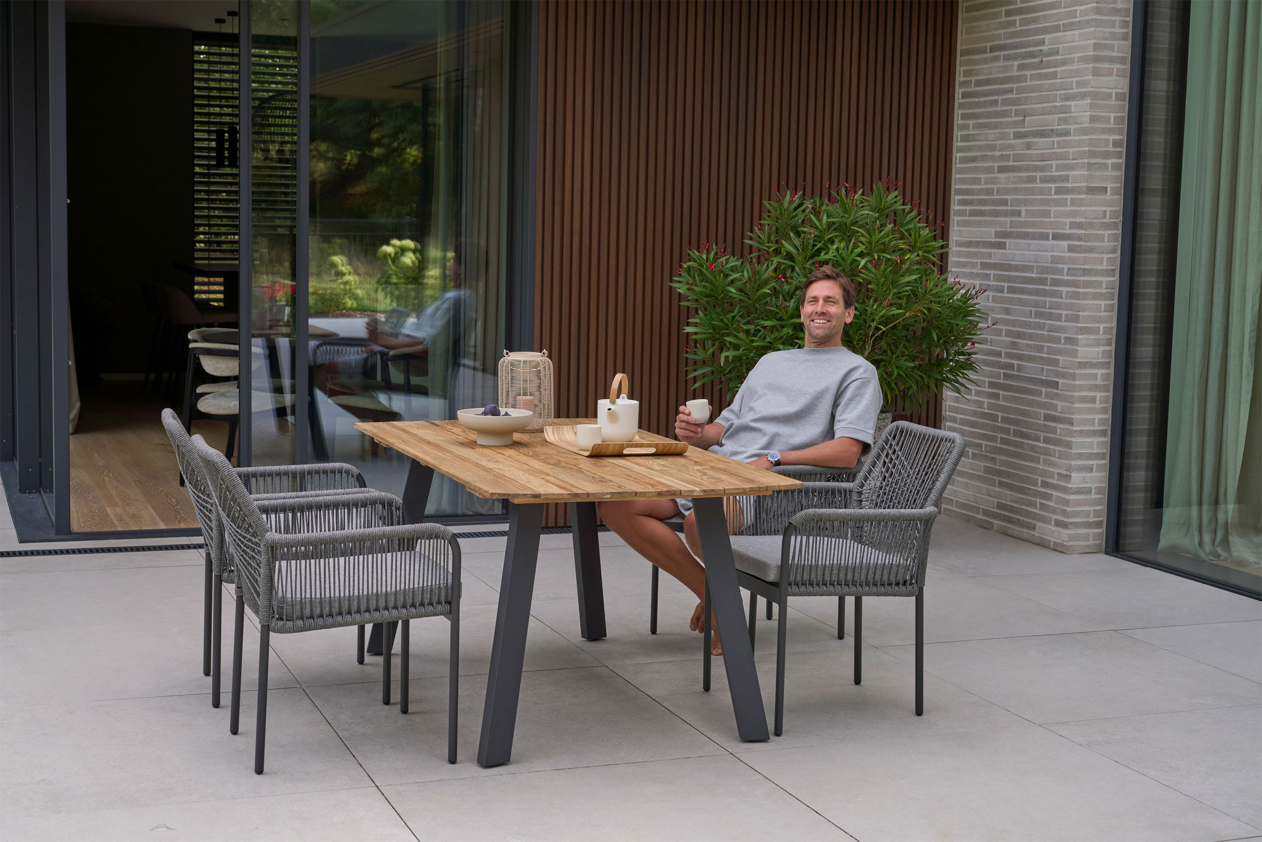 OUTDOOR Gartentisch Teak image number 2