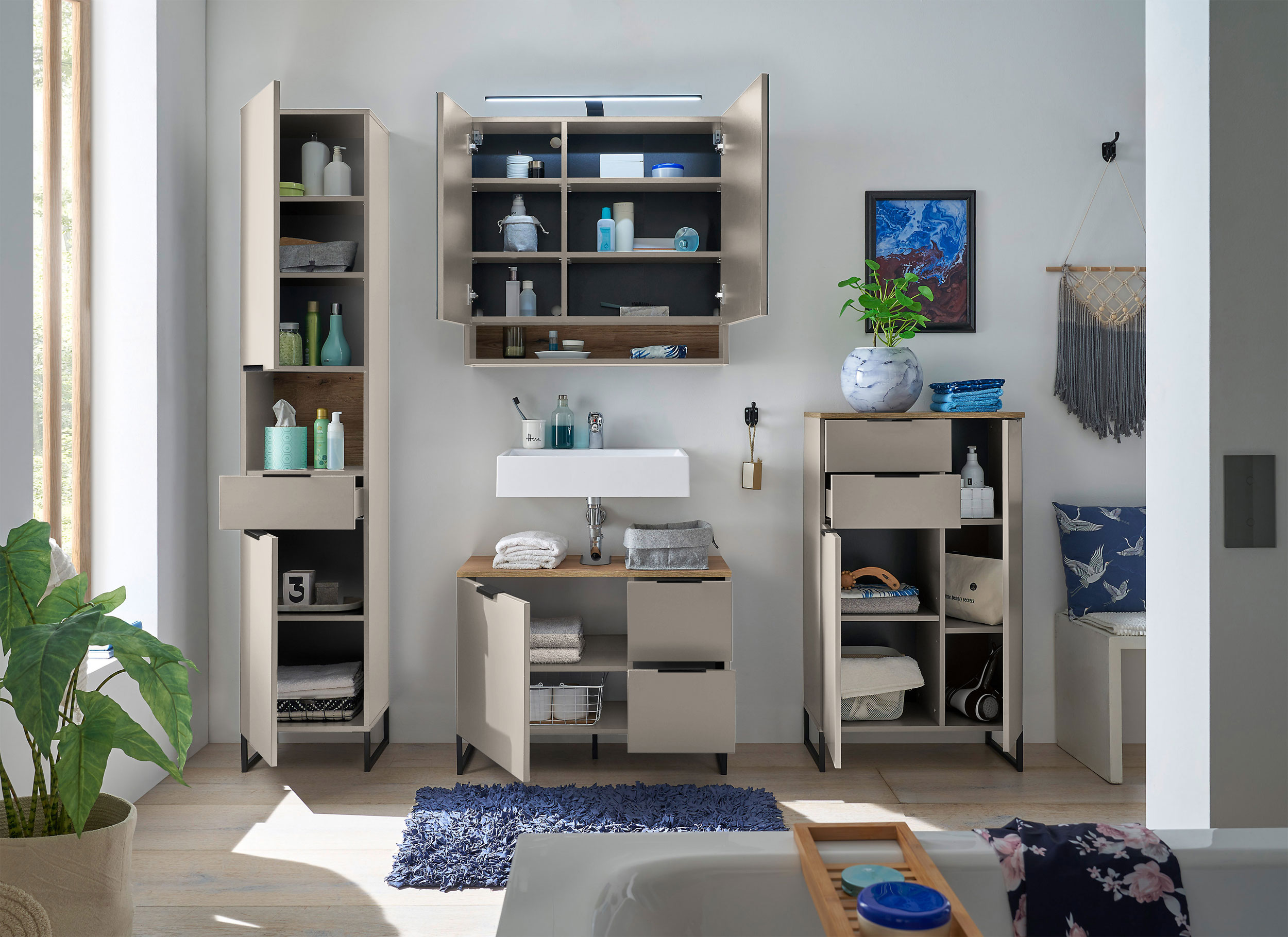 Spiegelschrank image number 6