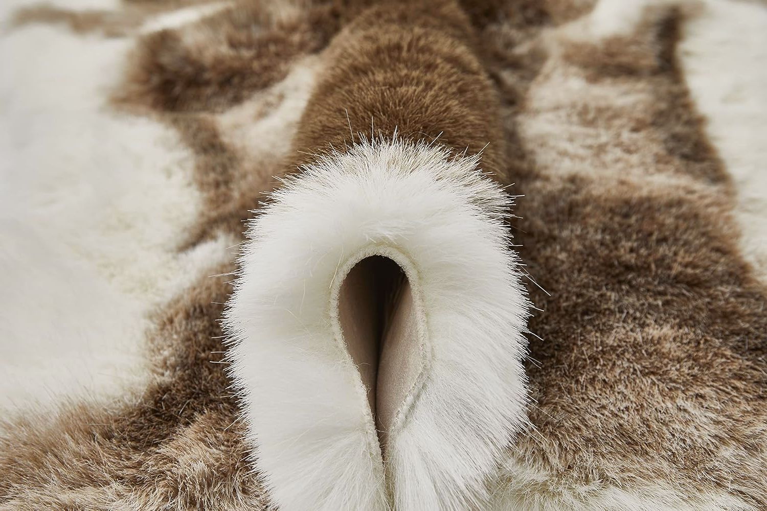 Kunstfell Rentier image number 3