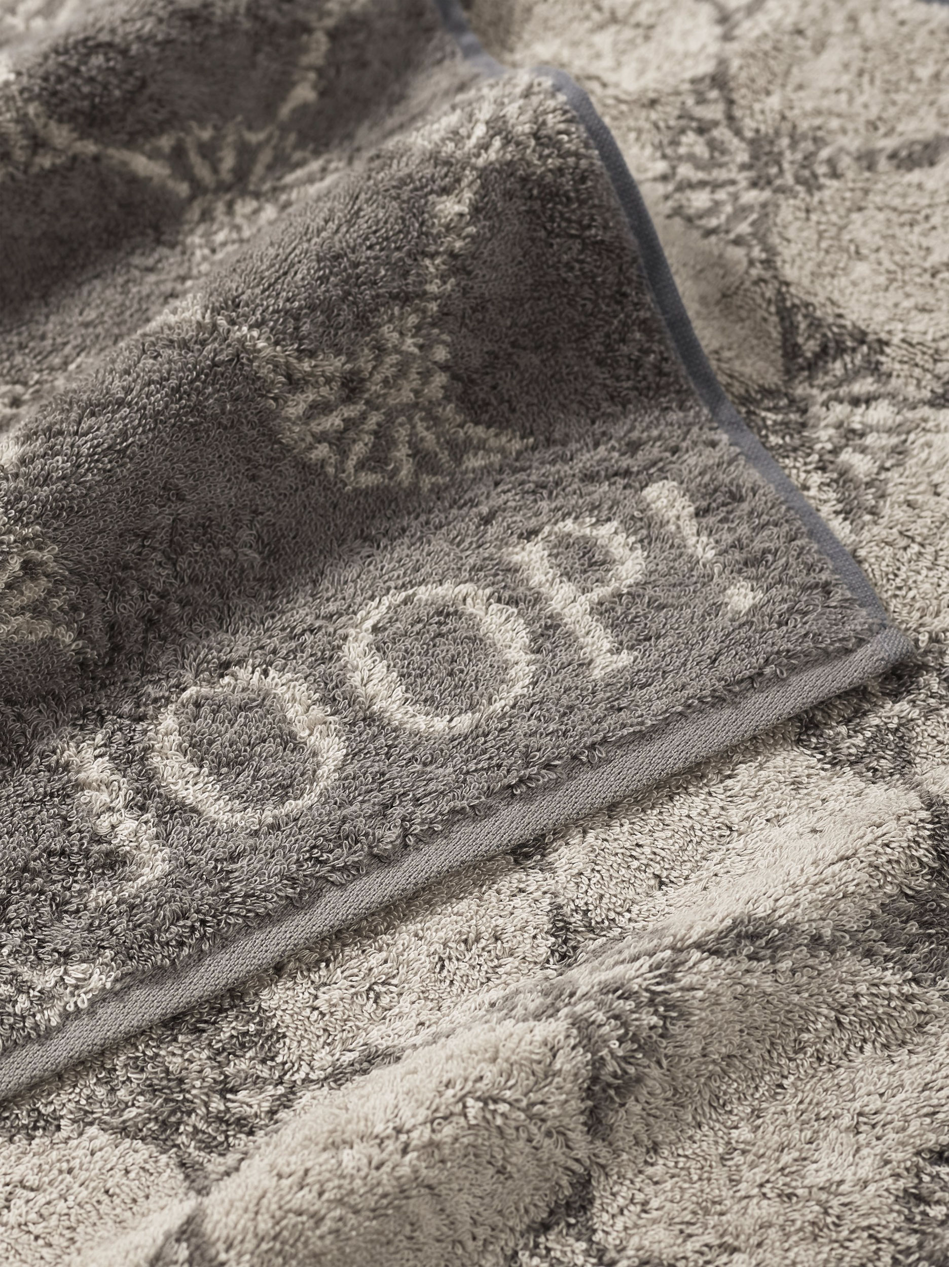 JOOP! G&auml;stetuch image number 2