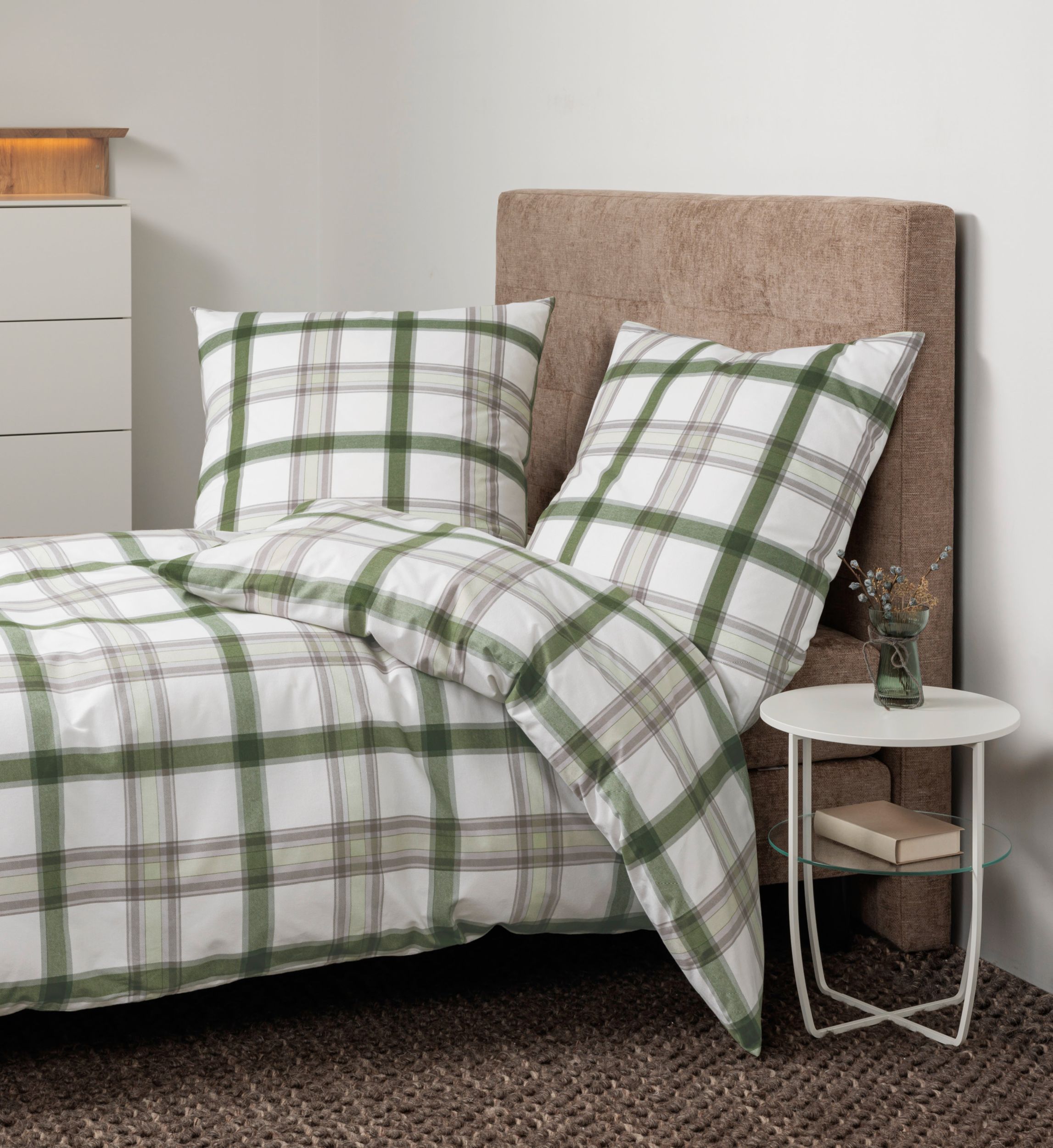 Janine Renforce-Bettw&auml;sche image number 2