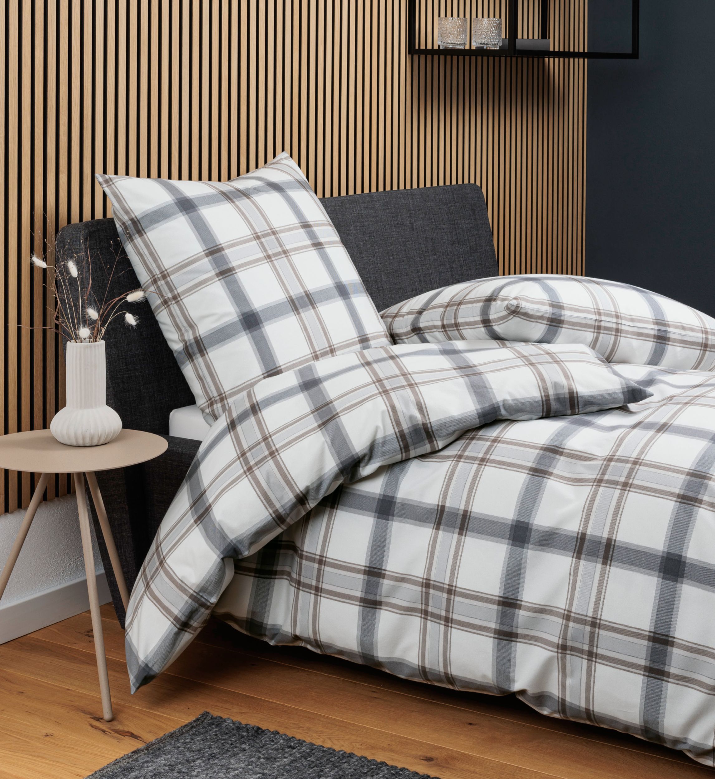 Janine Renforce-Bettw&auml;sche image number 2