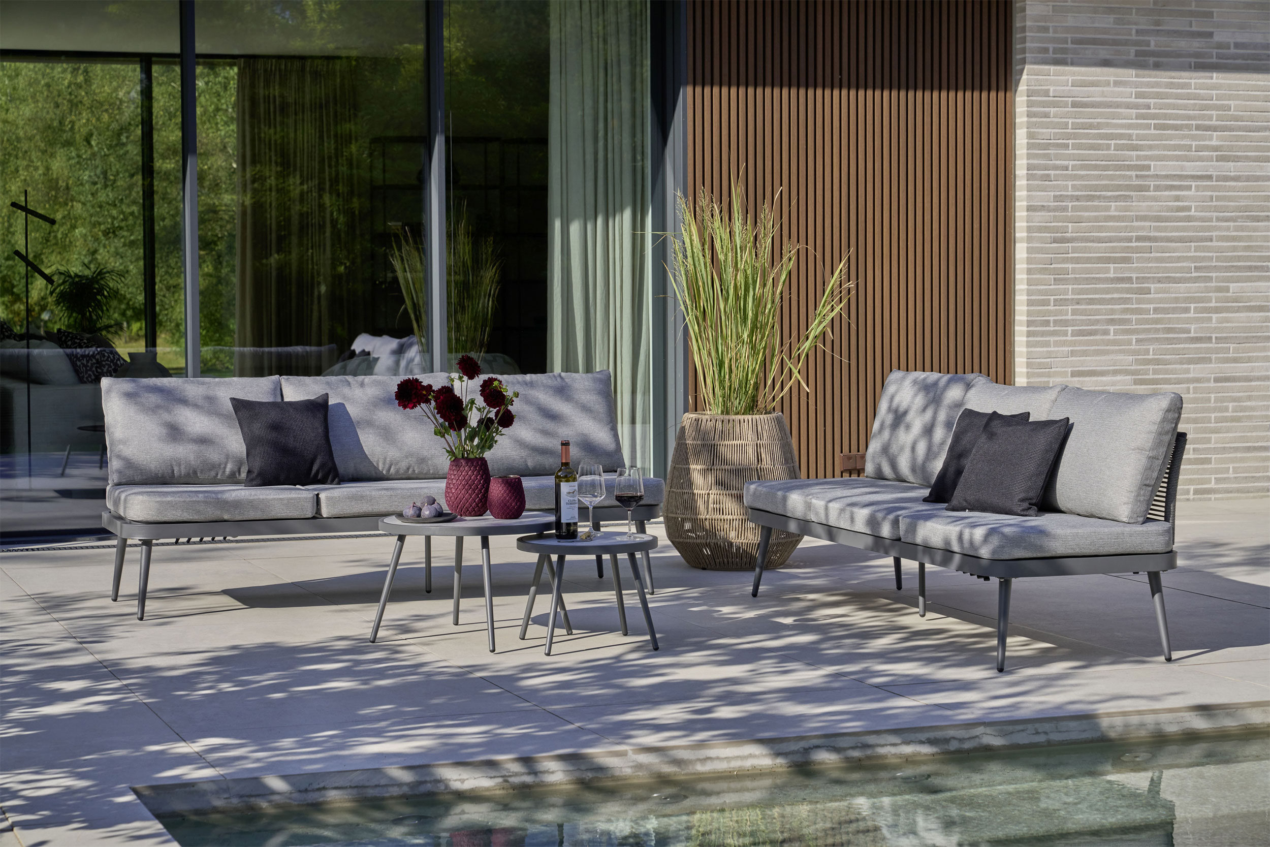 OUTDOOR Gartensofa links image number 4