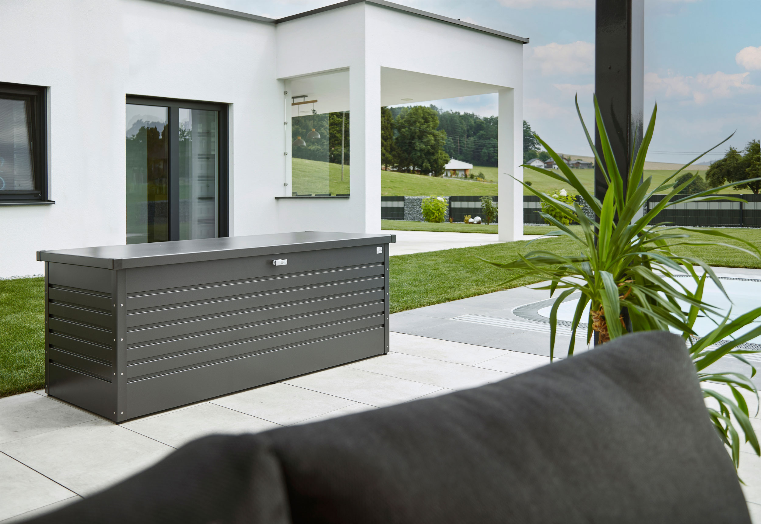 BIOHORT Freizeitbox 200 image number 2