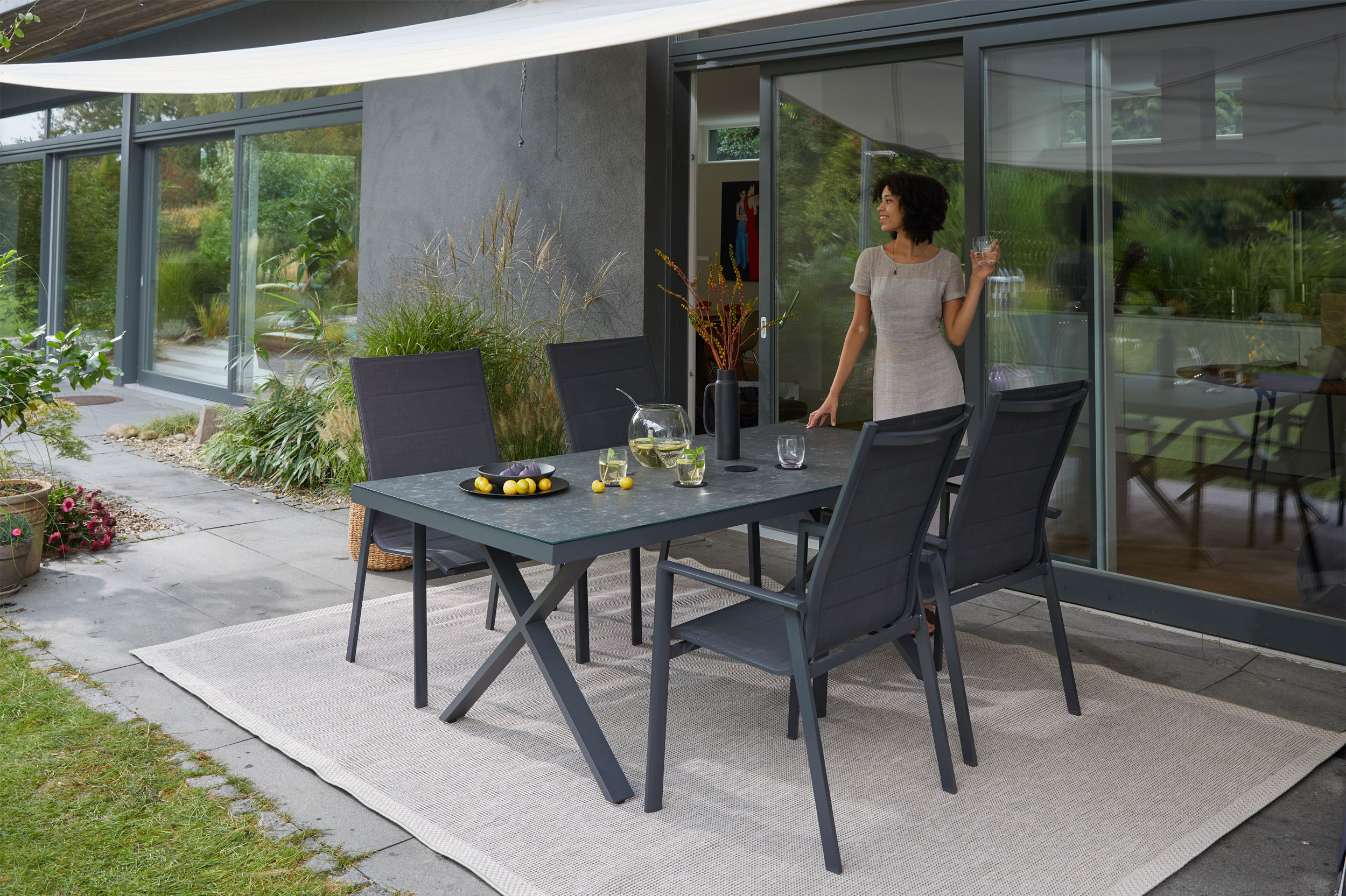 OUTDOOR Gartentisch image number 2