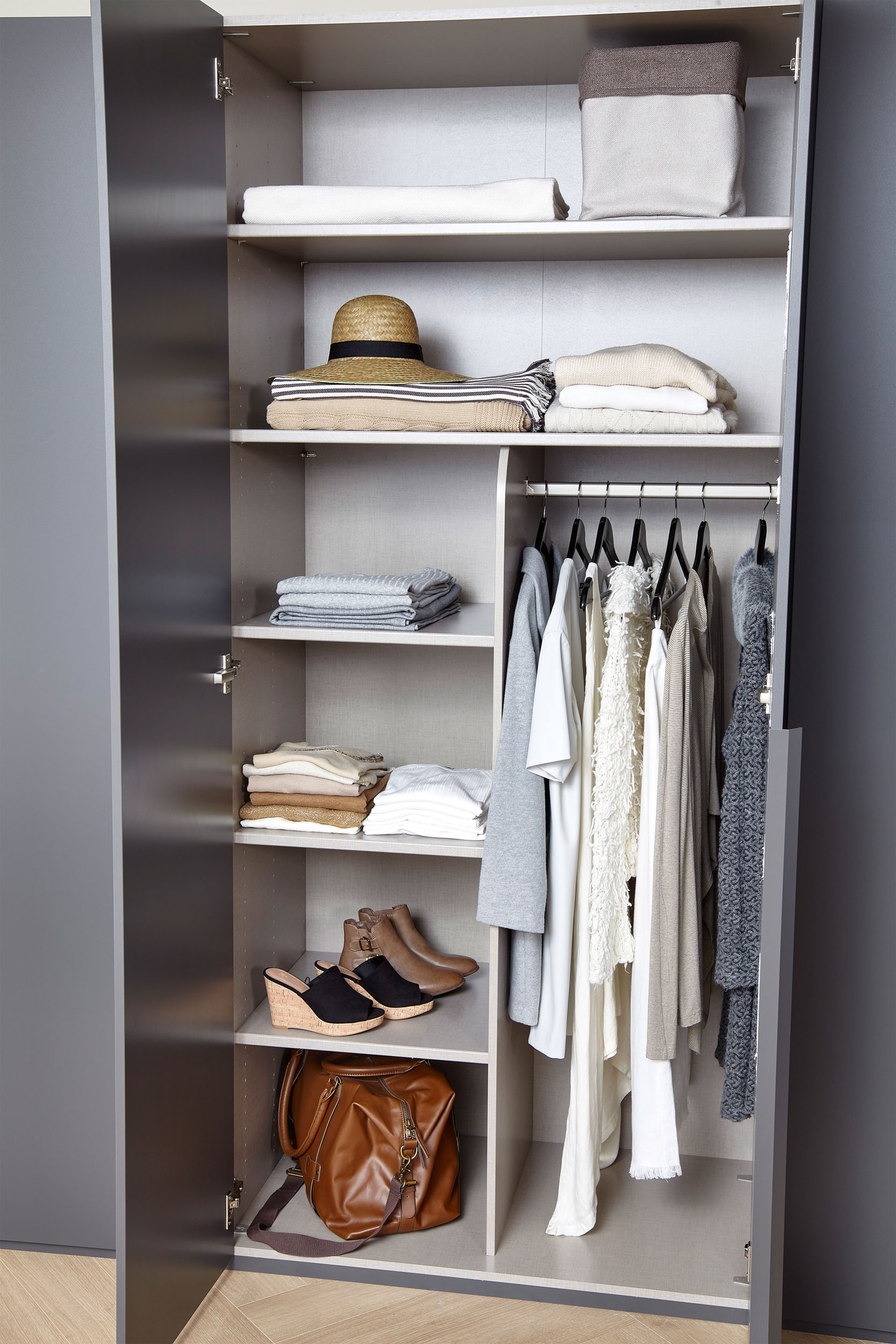 Funktionsschrank image number 2