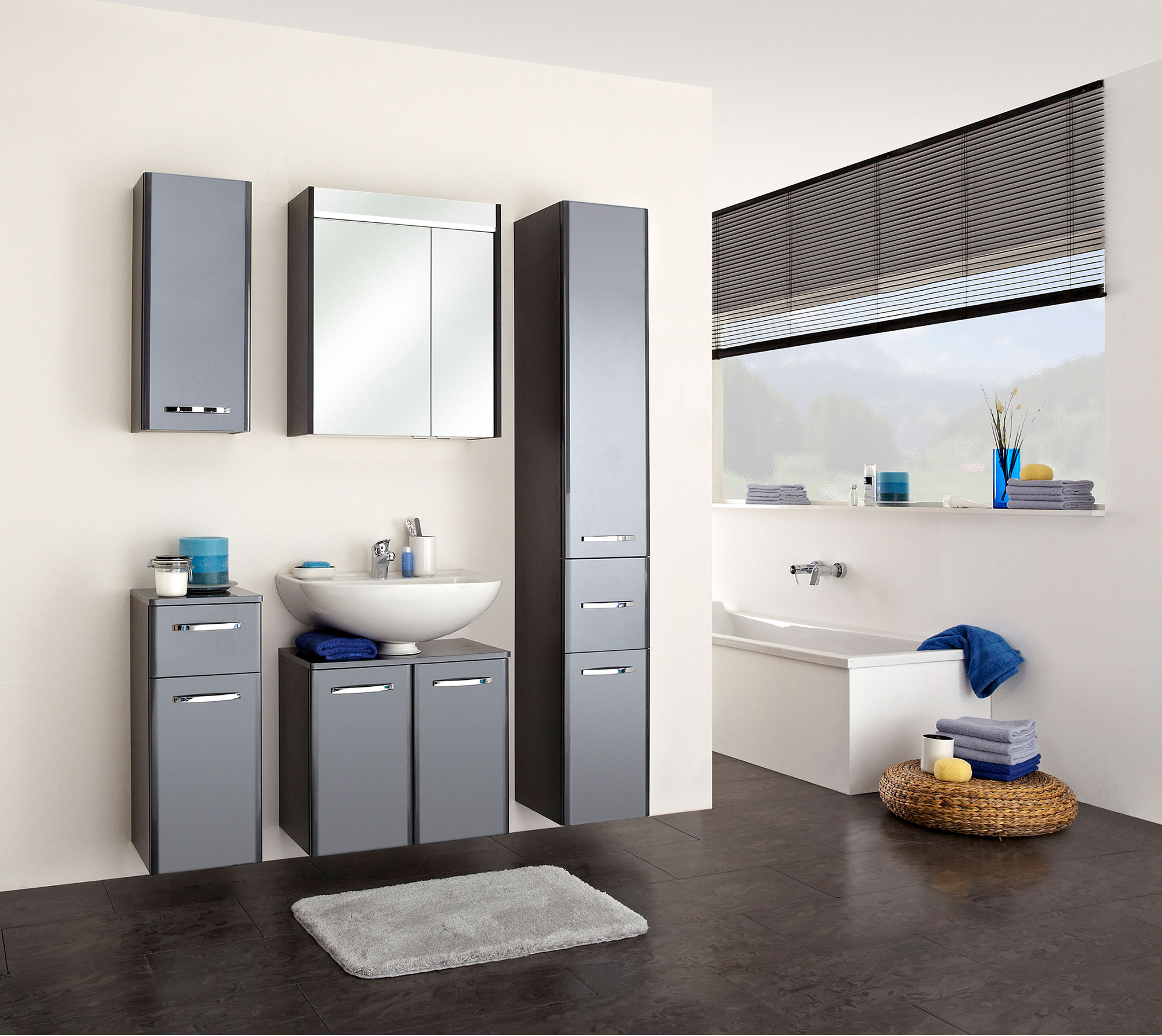 Wandschrank image number 2