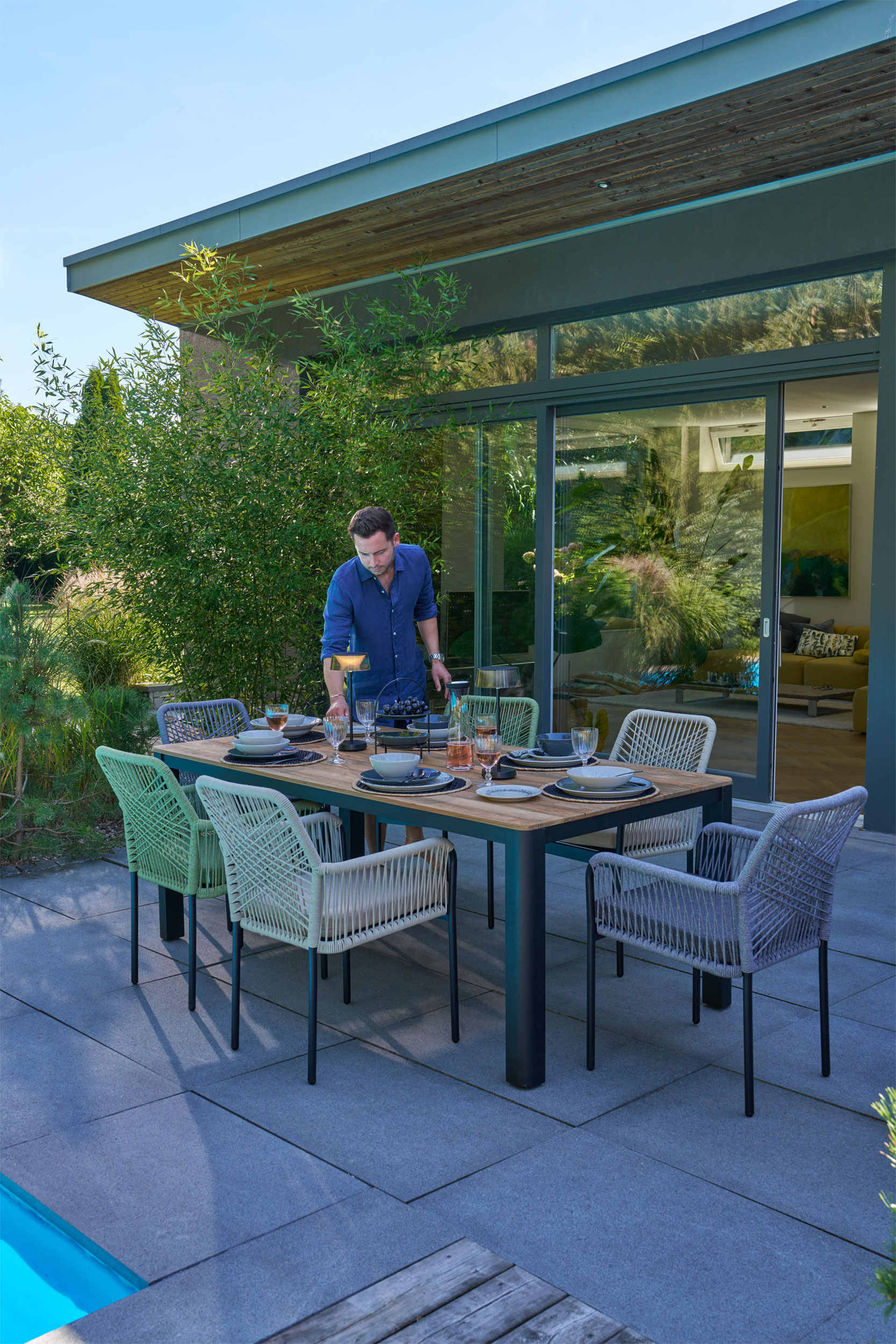 OUTDOOR Gartentisch Teak/Metall image number 11