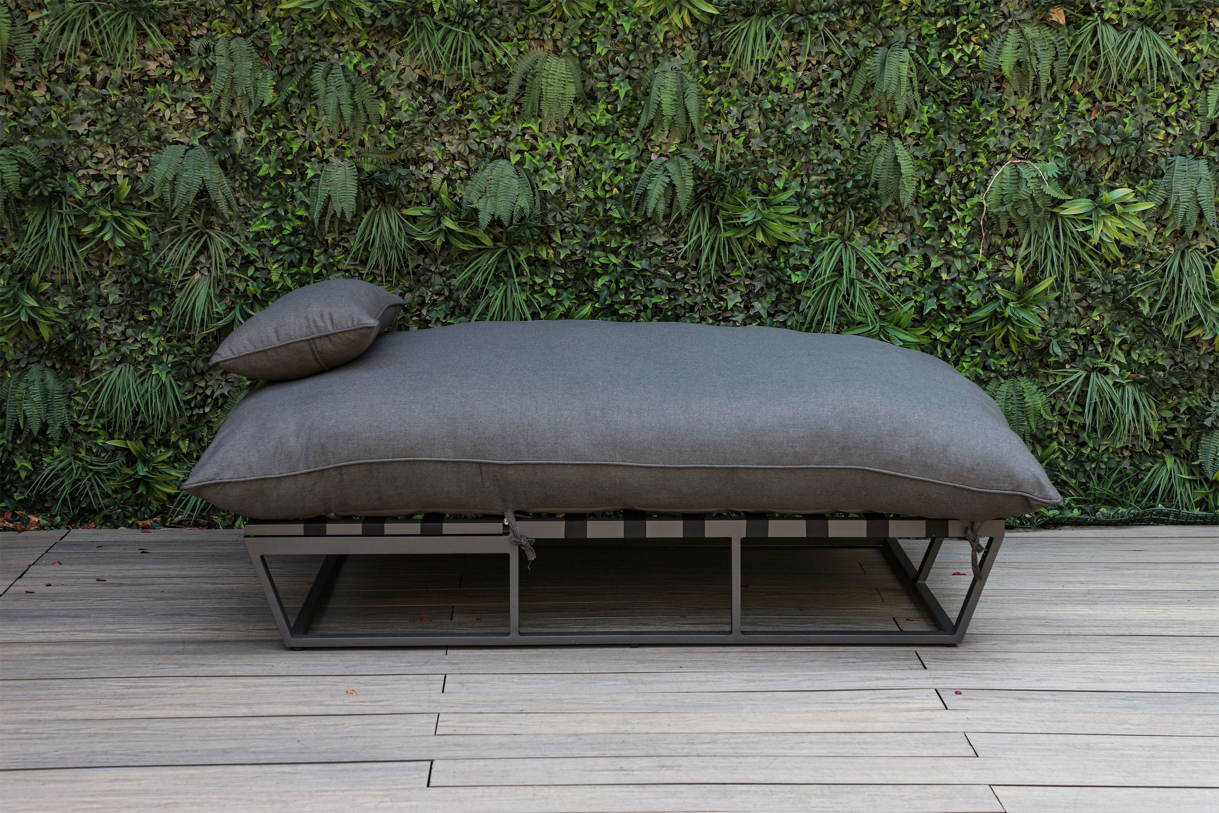 OUTDOOR Sonnenliege mit Cover image number 4